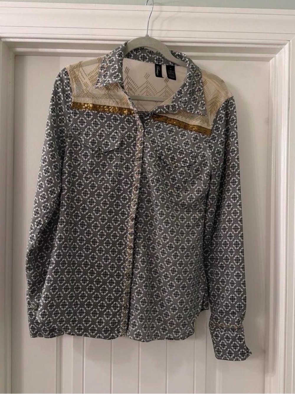 BKE Gray Printed Button-Down Shirt with Cream Yoke and Gold Trim